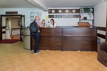 Hotel Restaurant Victoria Bükreş 2*,  Romanya